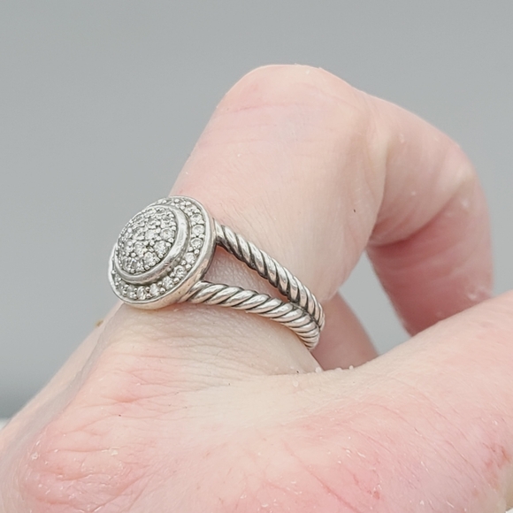 David Yurman Petite Cerise Diamond Ring - Picture 12 of 15